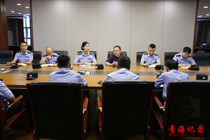 拧紧纪律“发条” 锻造过硬警队 ——城中法院法警队召开作风建设警示会